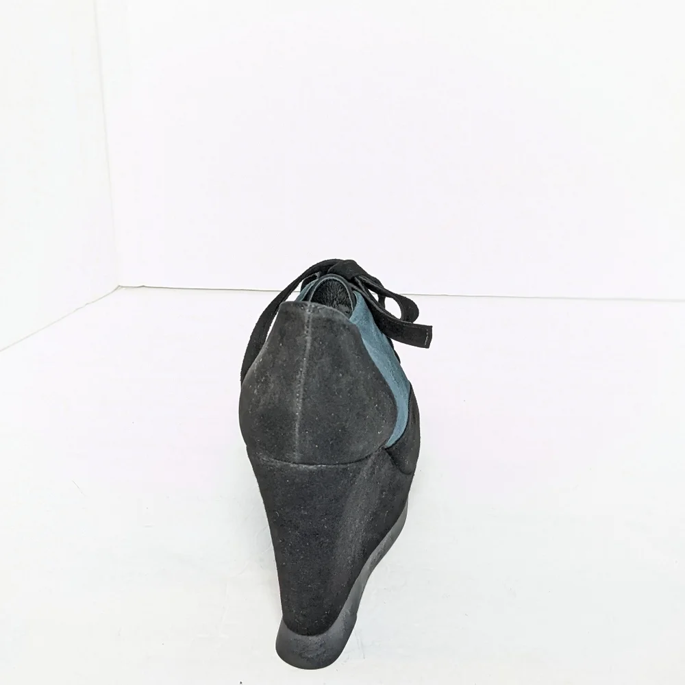 Edmundo Castillo two tone suede wedges